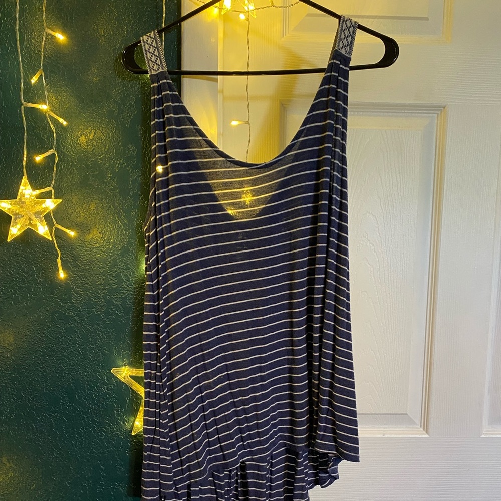 Max Studio Tank